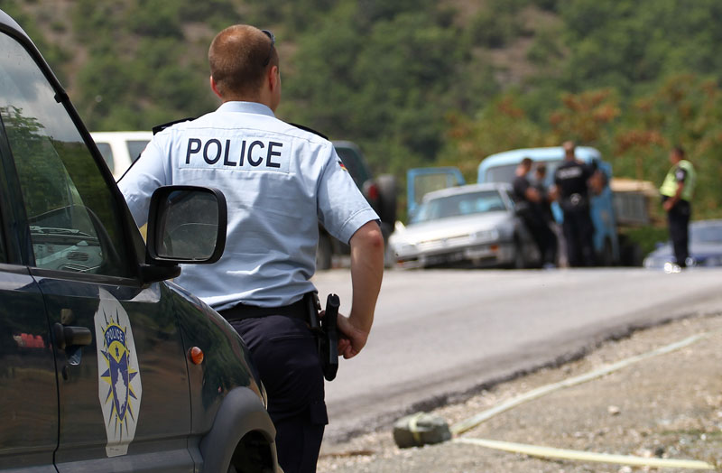 КОСОВСКА ПОЛИЦИЈА ОД ПОНЕДЕЉКА РИГОРОЗНИЈА: Конфисковање нерегистованих и технички неисправних возила